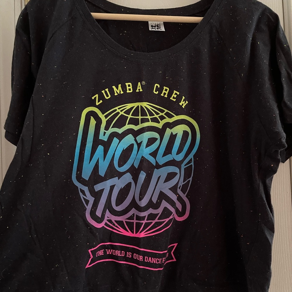 Zumba We Move the World Crop Tee, Size Large